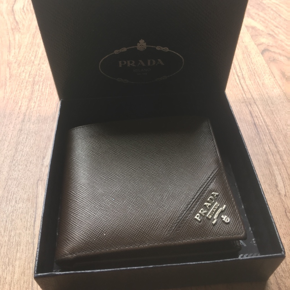 Prada men leather wallet